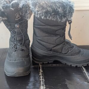 Like New Kamik Momentum 3 Women's Faux Fur Winter Boots Black Size 9